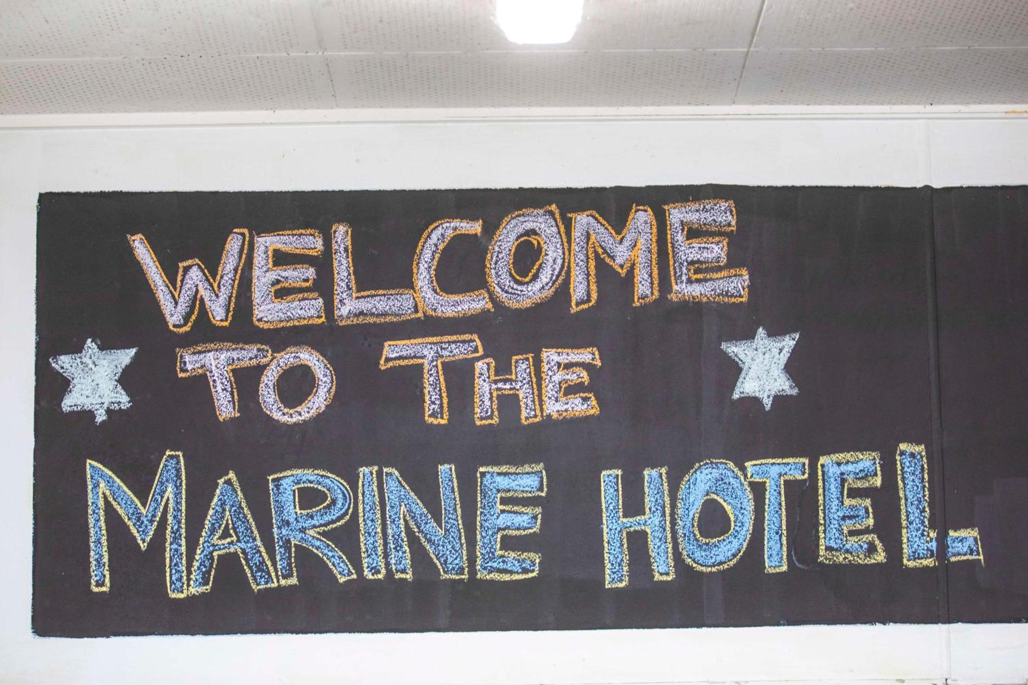 Nightcap At Marine Hotel 卡德韦尔 外观 照片
